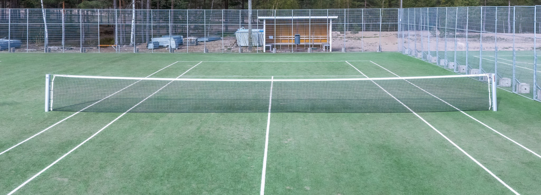 Tenniskenttä