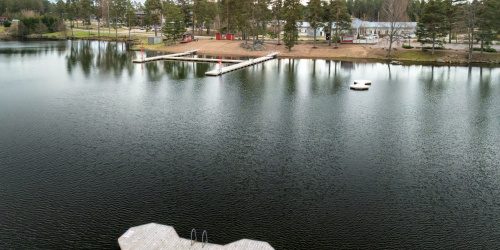 Huutjärven uimaranta.